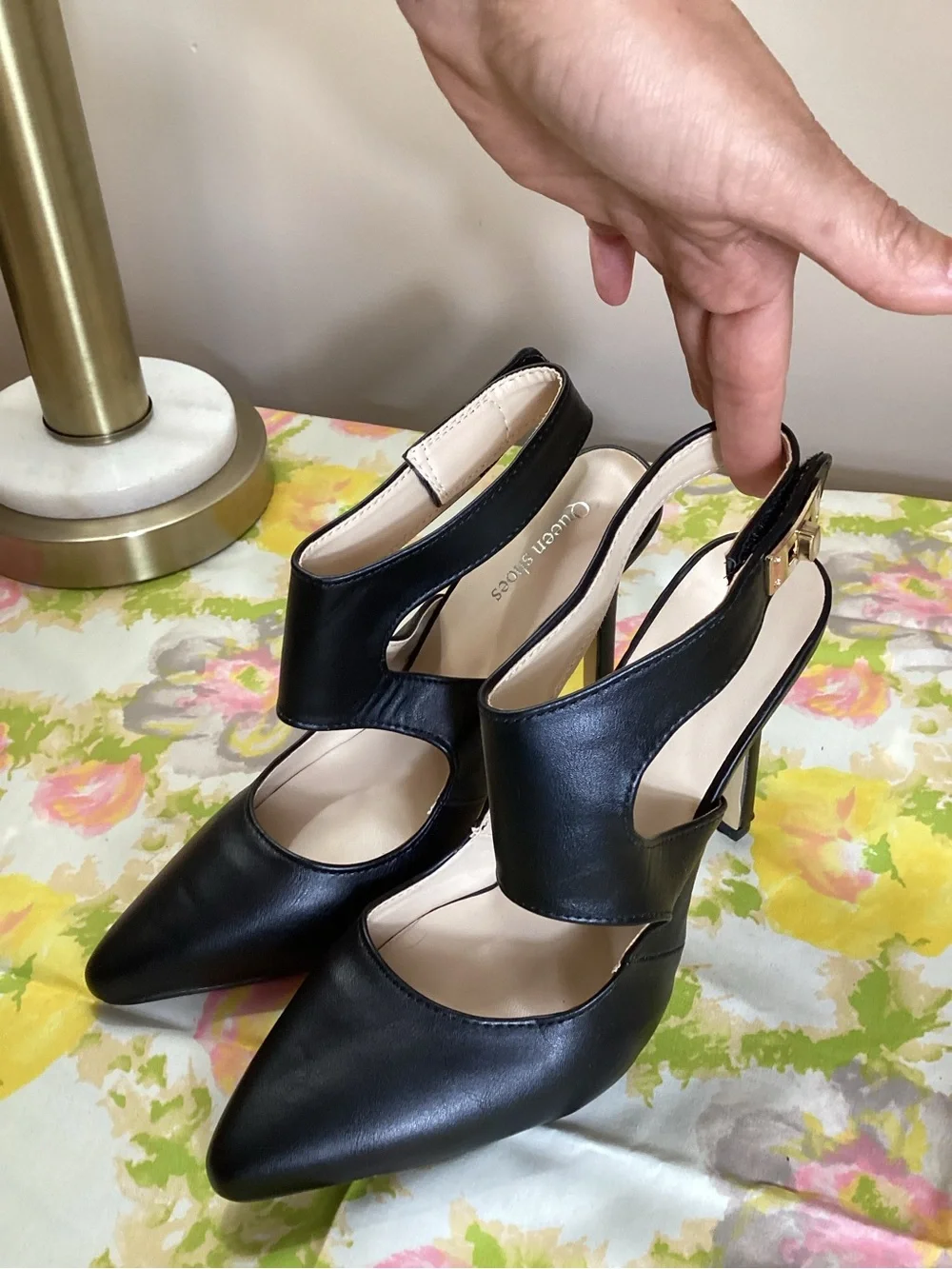 Queen Shoes Black Faux Leather Cutout Slingback Pumps Size 8.5 Pointed Toe